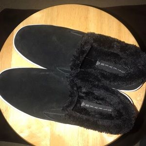 Steve Madden slip ons size 9M woman’s